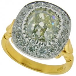 Old Cushion Cut Diamond Cluster Ring - 18ct Gold.