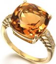 A Chic 18ct Yellow Gold Briolette Citrine and Diamond Ring. A Chic 18ct Yellow Gold Briolette Citrine and Diamond Ring.