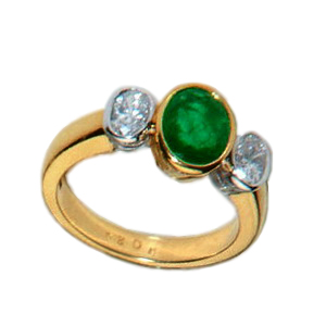 Timeless Oval Emerald & diamond Three Stone Ring. - Click Image to Close