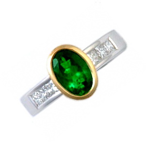 Contemporary Emerald and Diamond Dress Ring. 18k Gold. - Click Image to Close