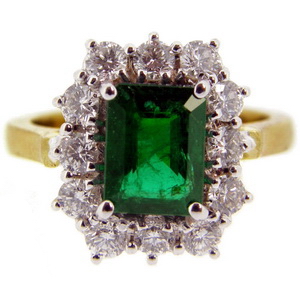 Traditional Emerald cluster ring brilliant cut diamonds. - Click Image to Close