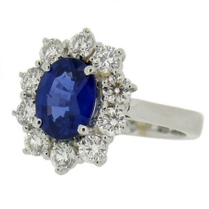 Amazing Oval Sapphire & Round Diamond cluster - 18ct White Gold - Click Image to Close