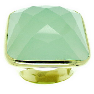 A Green Chalcedony Ring. 18K gold -750 - Click Image to Close