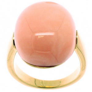 A Designer Coral Ring. 18K Gold. - Click Image to Close
