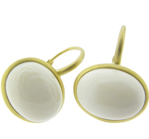 Ivory Single Stone Earrings. 18 carat Gold. An Elegant Pair - Click Image to Close