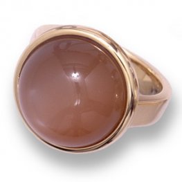 An 18ct Gold Contemporary Orange Moonstone Ring