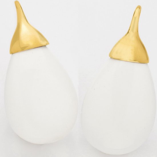 Italian Designer White Agate and Yellow Gold Earrings - Click Image to Close
