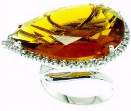 A Stunning Citrine and Diamond Dress Ring. 18k Gold.