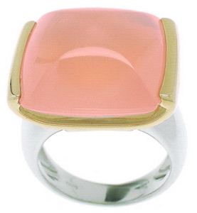 A Gorgeous Rose Quartz Cocktail Ring. - Click Image to Close