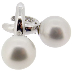 18ct gold Cultured pearl earrings - Click Image to Close